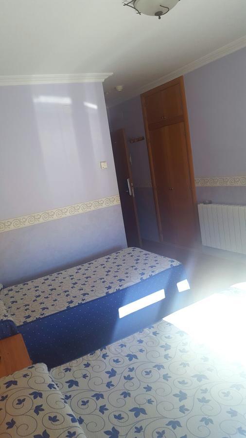Hostal Restaurante San Juan Молина-де-Арагон Экстерьер фото
